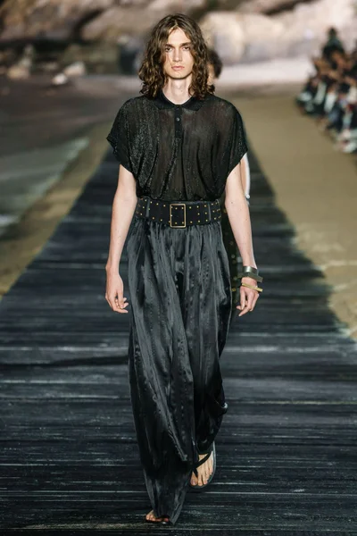 Look 66